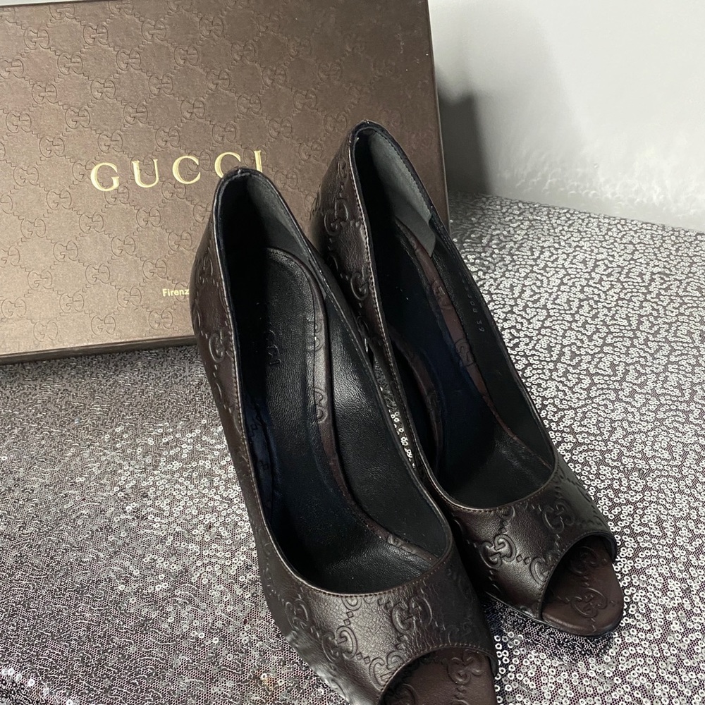 Gucci Peep Toe Shoes